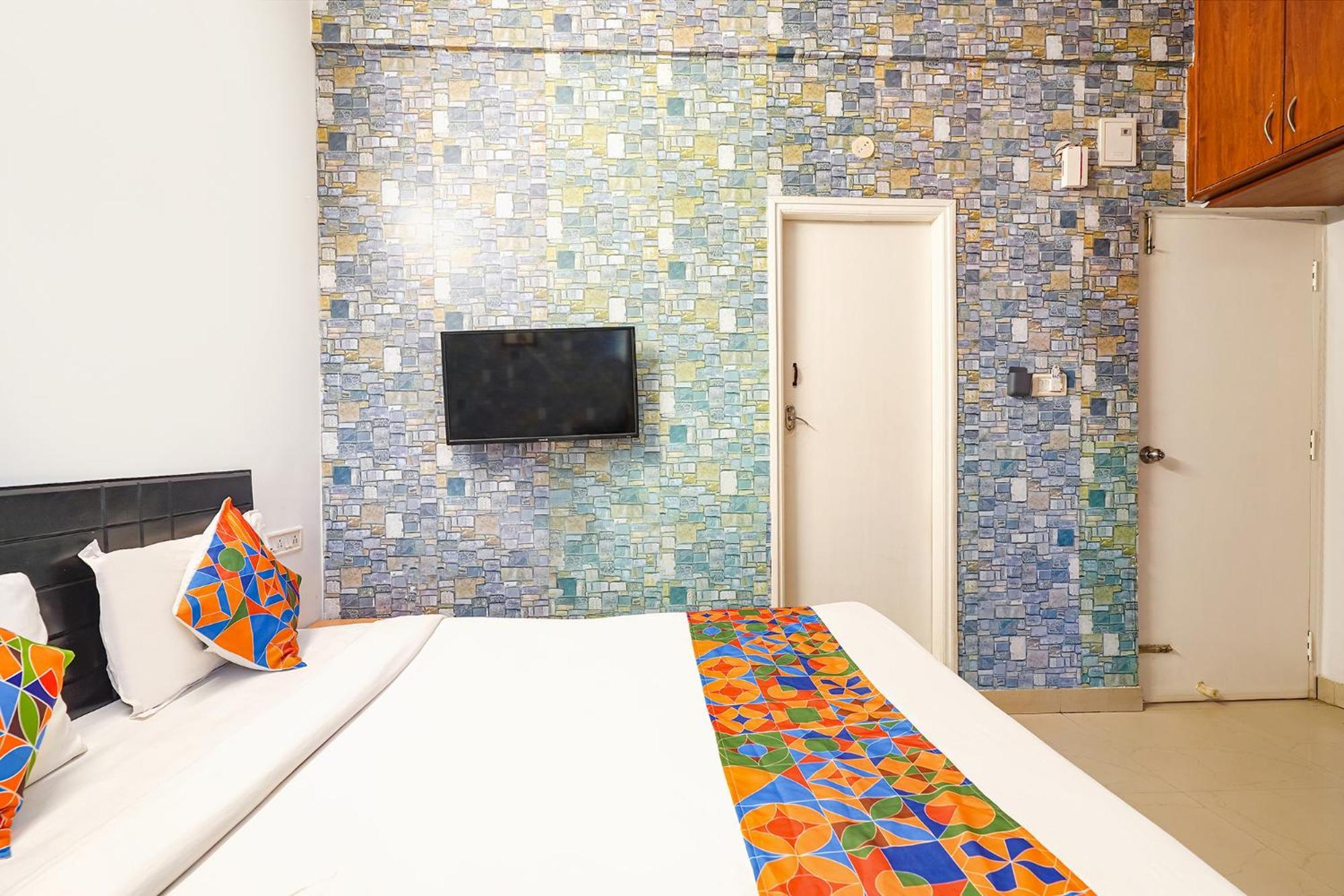 Fabexpress Kings Suites I Bangalore Eksteriør billede