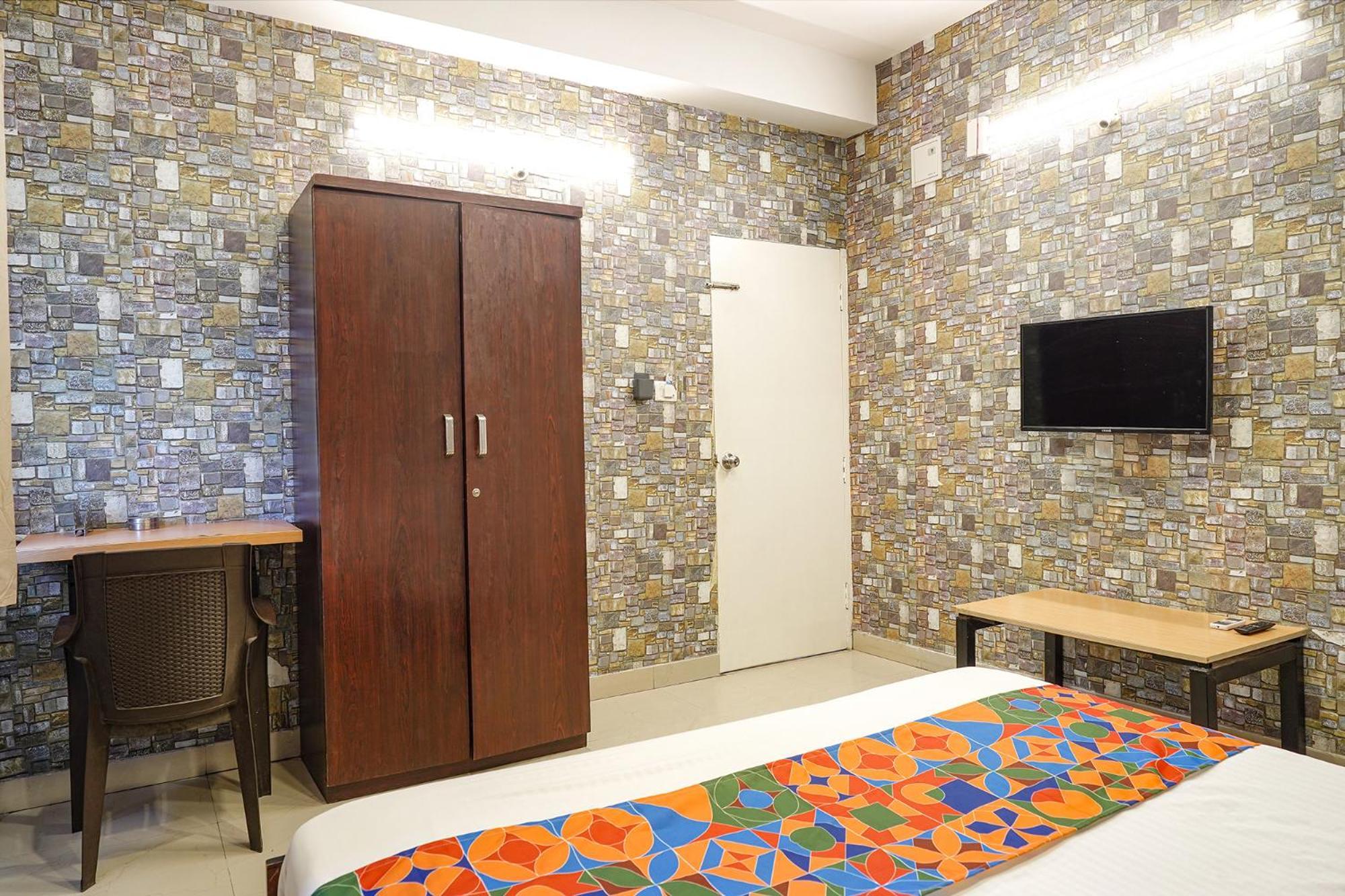 Fabexpress Kings Suites I Bangalore Eksteriør billede
