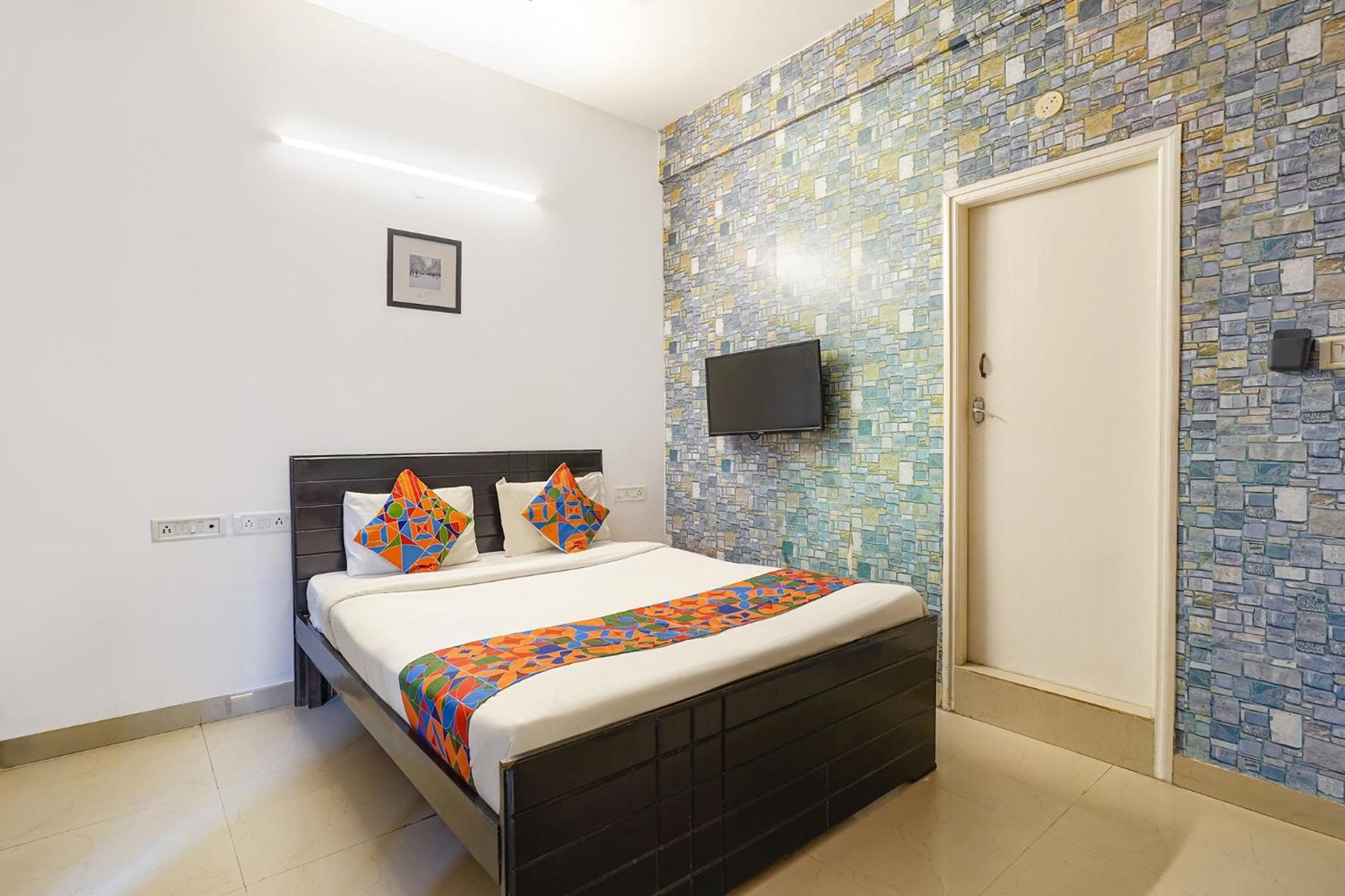 Fabexpress Kings Suites I Bangalore Eksteriør billede